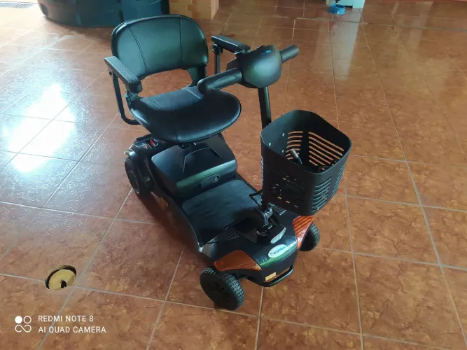 Quadriciclo elétrico 