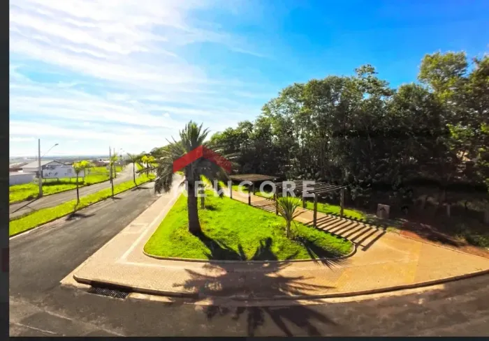 Lote em Avenida Central - Jardim Ipanema - Uberlândia/MG