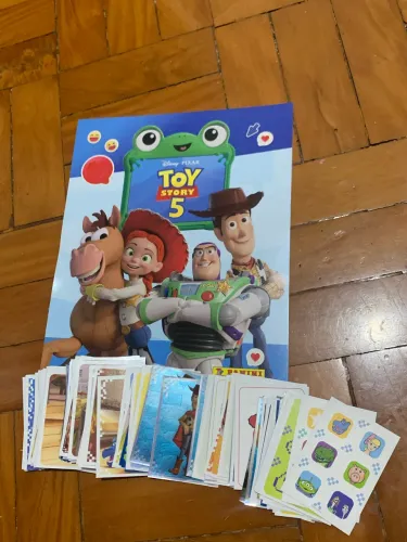 Toy story 5 panini figurinhas