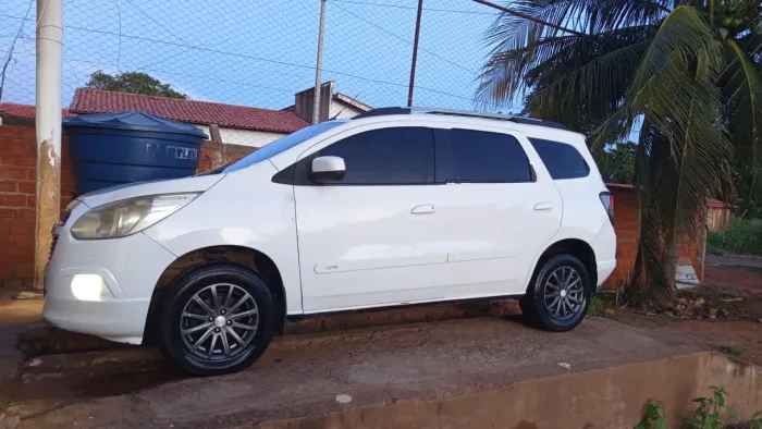 CHEVROLET SPIN 
