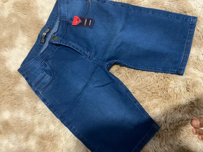 VENDO DUAS BERMUDAS JEANS