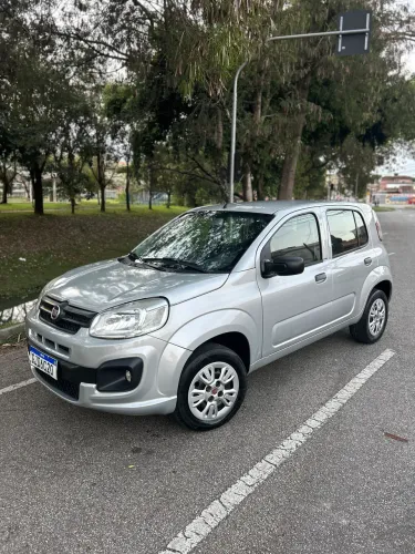 Fiat Uno Attractive 1.0 Flex 6V 5P 2017