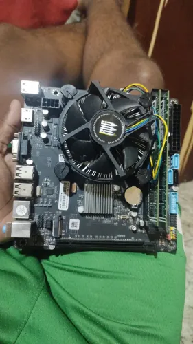Troco ou vendo esses 3 PCs Gamer