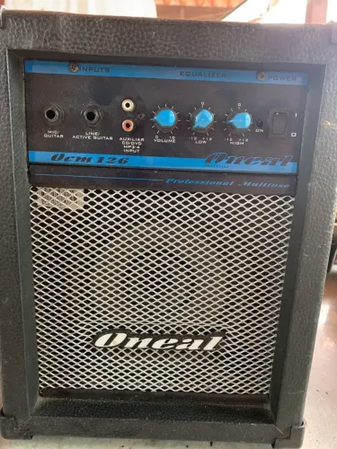 Oneal OCM 126: caixa amplificada multiuso
