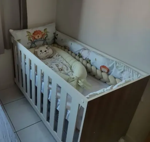 Berço com colchão