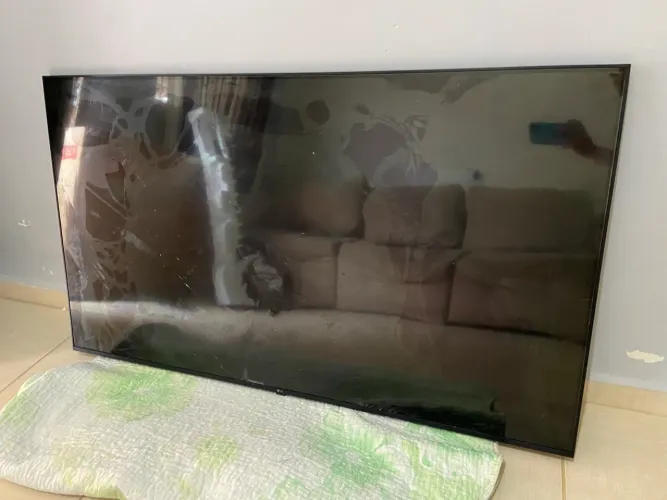 VENDO TV 55 POLEGADAS - TELA QUEBRADA