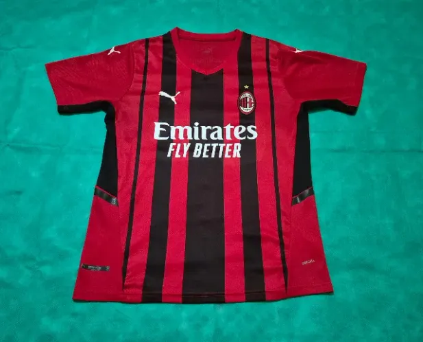 Camisa do Milan 2021/22