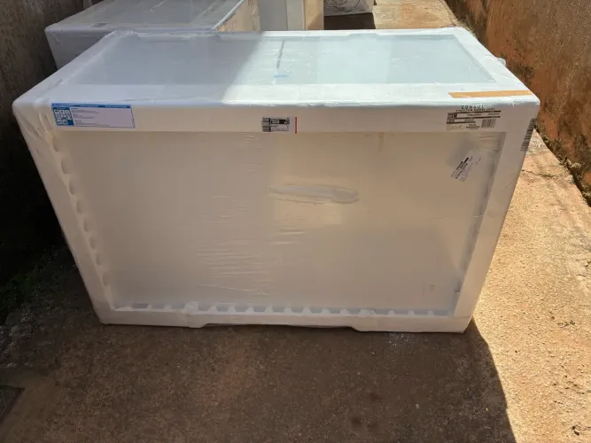 Freezer consul horizontal 2 tampas inverter 528 litros na caixa 