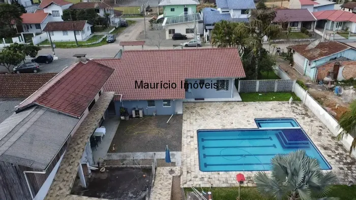 Linda casa de alvenaria com piscina no Seminário, Taió, S.C. 300 m² área construída, Terre