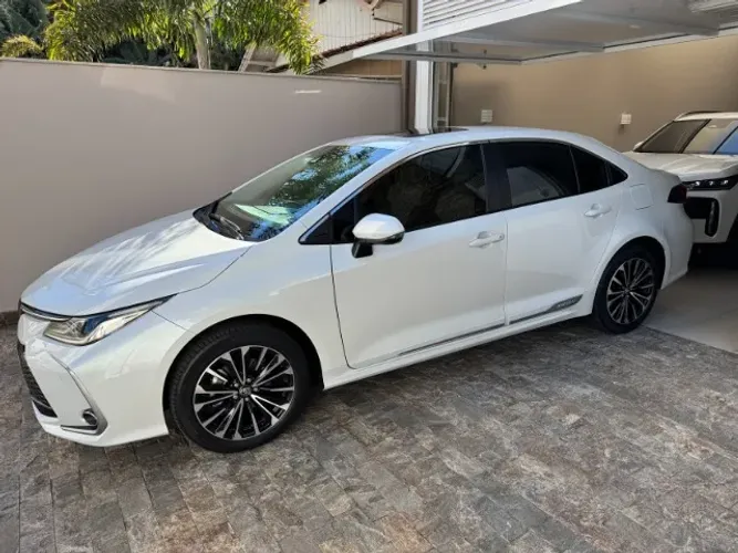 Toyota Corolla Altis 2.0 Flex 16V Aut. 2024