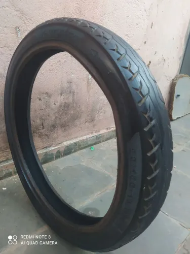 Vendo um pneu Dianteiro da fan 125 usado excelente marca Levorin original top top