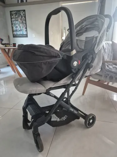 Carrinho de bebê retrátil + bebê conforto litet
