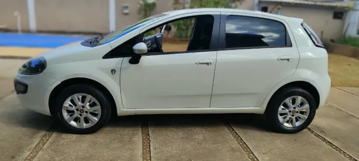 Fiat Punto Attractive Italia 1.4 F.flex 8V 5P 2016