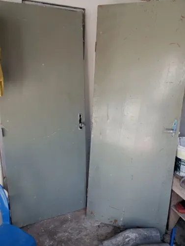 Vendo 2 portas quarto 80x210
