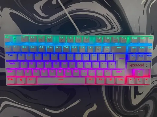 Teclado Gamer Mecânico - Redragon Kumara