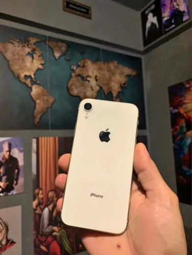 iPhone XR