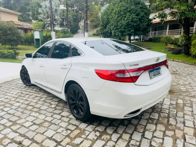 Hyundai Azera 3.0 V6 24V 4P Aut. 2012