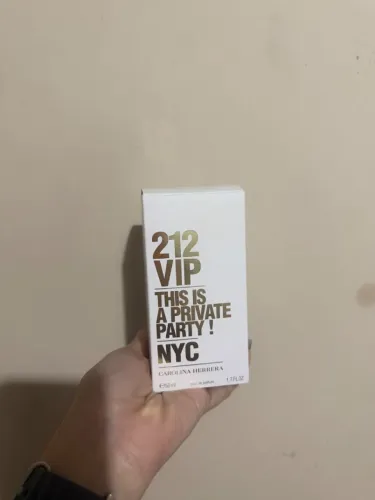 212 vip tradicional feminino