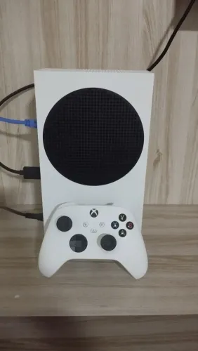 VENDE-SE XBOX SERIS S 