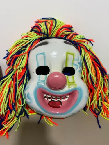 Máscara boneco de trenzinho 
