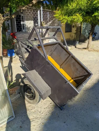 Carrocinha 1 metro de largura por 1,20 de comprimento