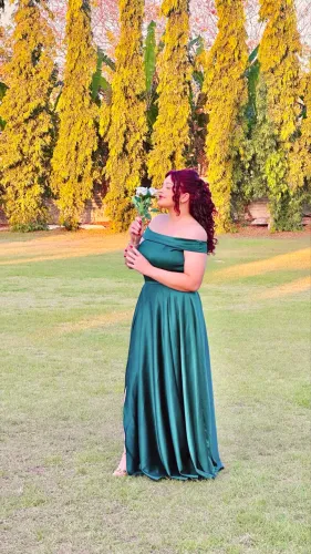 Vestido de festa no verde esmeralda, veste 42, busto 46. Usado somente 1 vez, impecável.