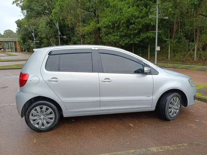 Volkswagen Fox 1.6 MI Total Flex 8V 5P 2012
