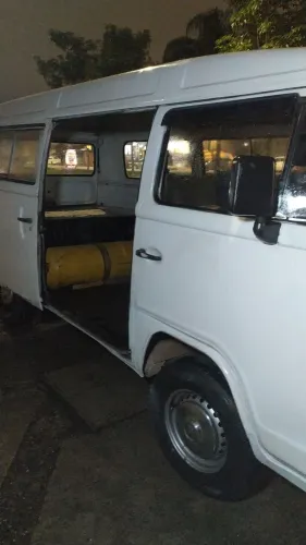 Volkswagen Kombi Standard/ Luxo/ Serie Prata 2003
