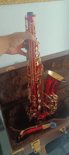 Sax Alto Vermelho com dourado 