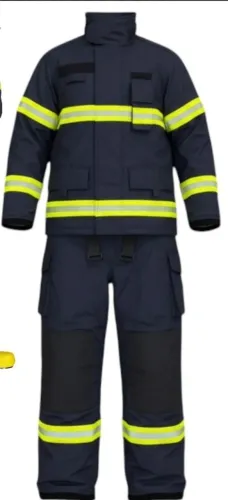 Uniforme/Roupa de Combate a Incêndio e Capacete
