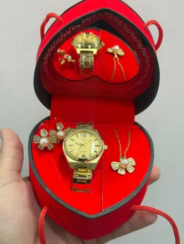 Kit Relógio Feminino com Colar e Brincos Elegantes - Presente Especial
