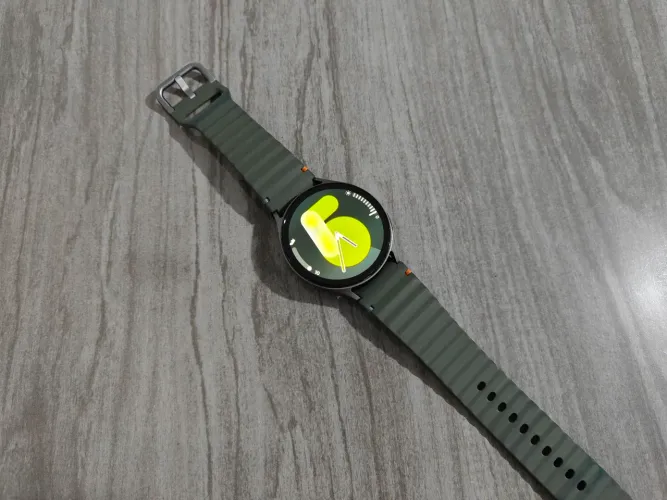 Galaxy Watch 7 44mm LTE faz ligação NFC