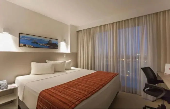 Flat mobiliado no Hotel Ramada com vista mar, em Imbetiba - Macaé - RJ