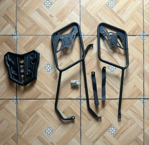 Afastador de alforge XRE e BROS + Bagageiro completo.