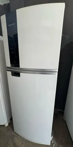 Geladeira frise Free 440 litros Brastemp moderna