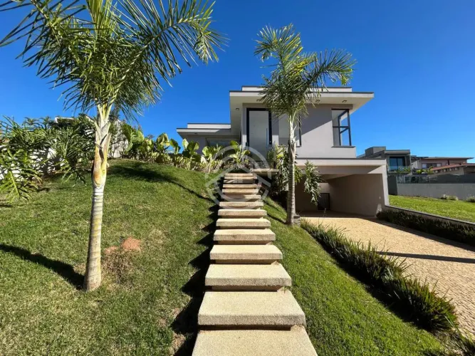 Casa à Venda no Condomínio Portal San Giovanni em Itatiba/SP | 3 Suítes | Escritório | Pis