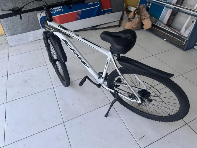 Vende-se ( bicicleta aro 29 5 meses de uso