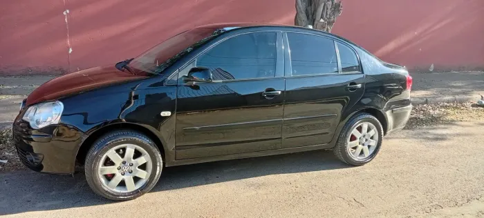 Volkswagen Polo Sedan 1.6 MI Total Flex 8V 4P 2008