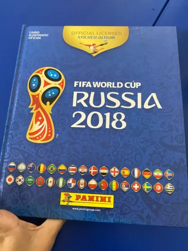 ÁLBUM DA COPA 2010, 2014 e 2018 (capa dura)