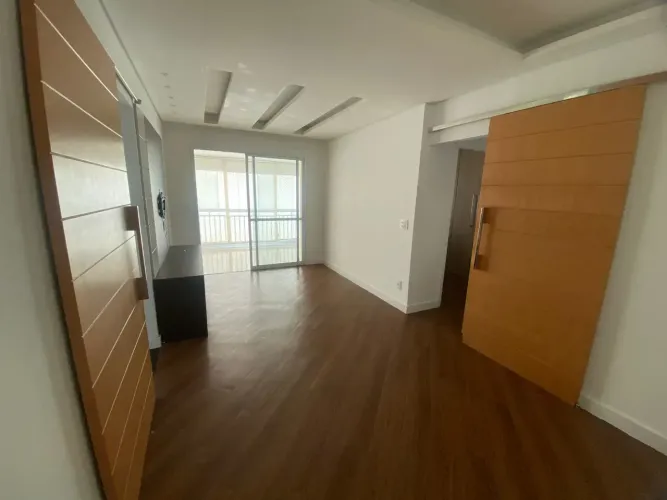 Apartamento para locação na Parada Inglesa com 3 dormitórios, suíte, varanda e 2 vagas