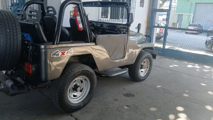 Willys Overland Jeep 2.6 12V Gasolina 2P 1962