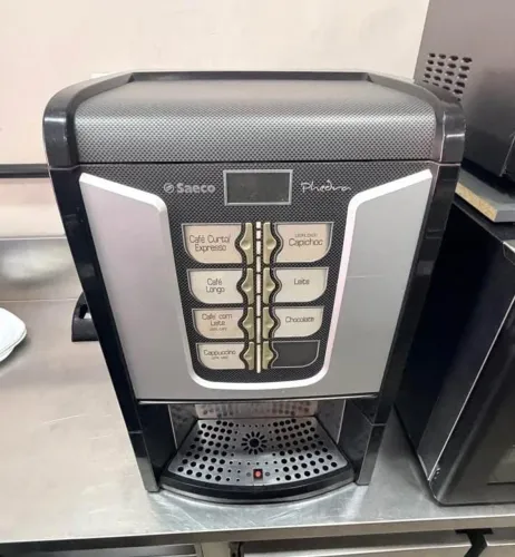 Cafeteira saeco profissional 1 ano de garantia