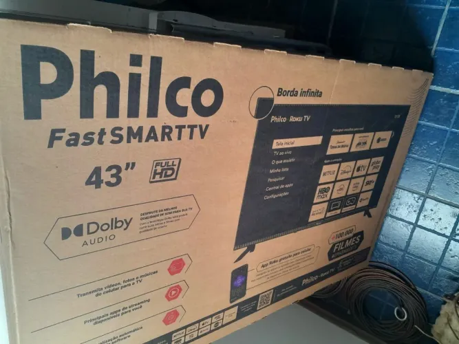 Smart TV Philco 43" Full HD com sistema Roku TV e Dolby Audio
