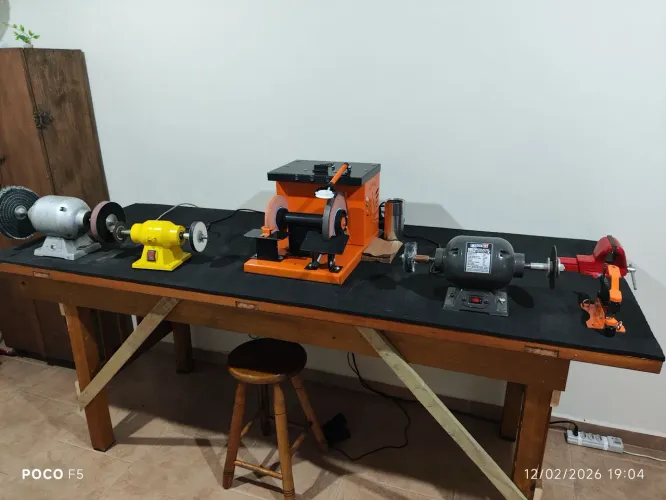 VENDO MESA DE AFIADOR