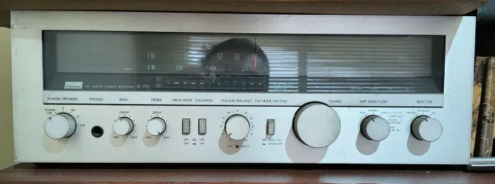 Reciver sansui R70