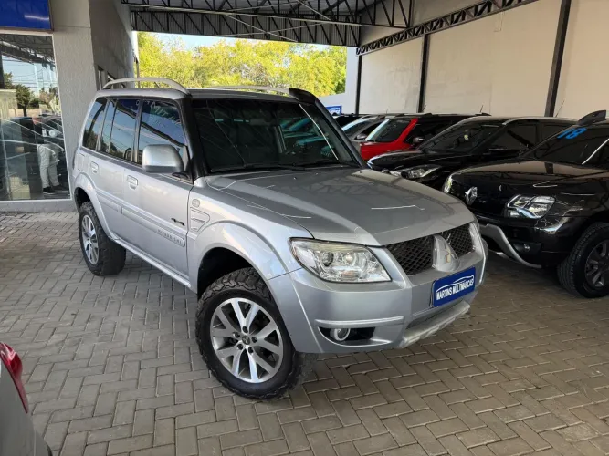 Mitsubishi Pajero TR4 2.0 Flex 16V 4X2 Aut. 2015