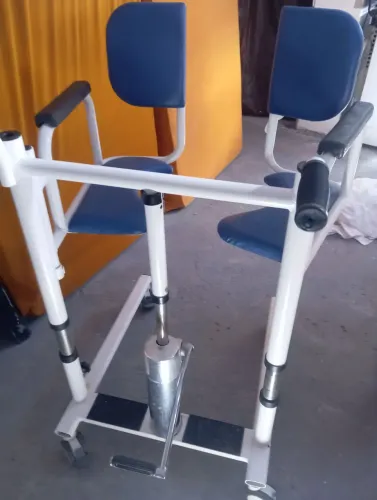 Cadeira de transferência 2 em 1.