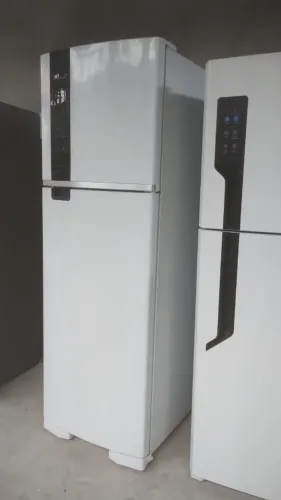 VENDE-SE GELADEIRA BRASTEMP DUPLEX FROST FREE SEMI NOVA ? 400 litros