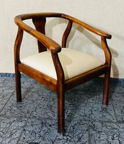 Poltrona madeira maciça