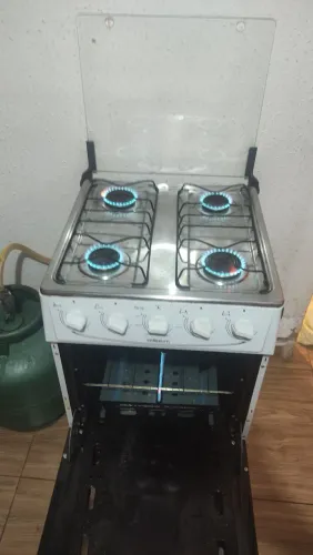 Fogão simples bom estado entrego